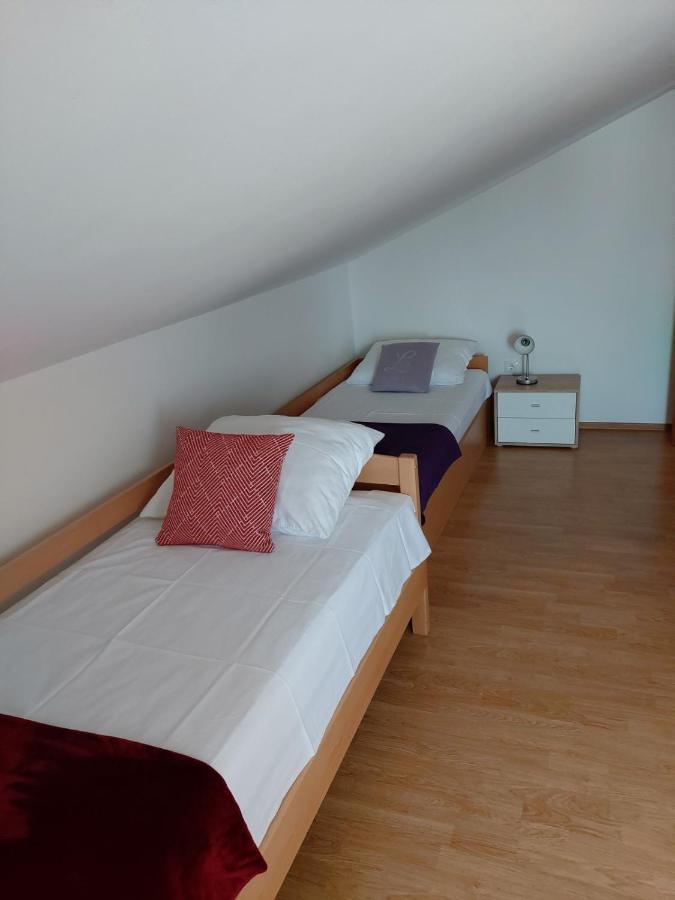Apartmani Anita Malinska Exterior foto